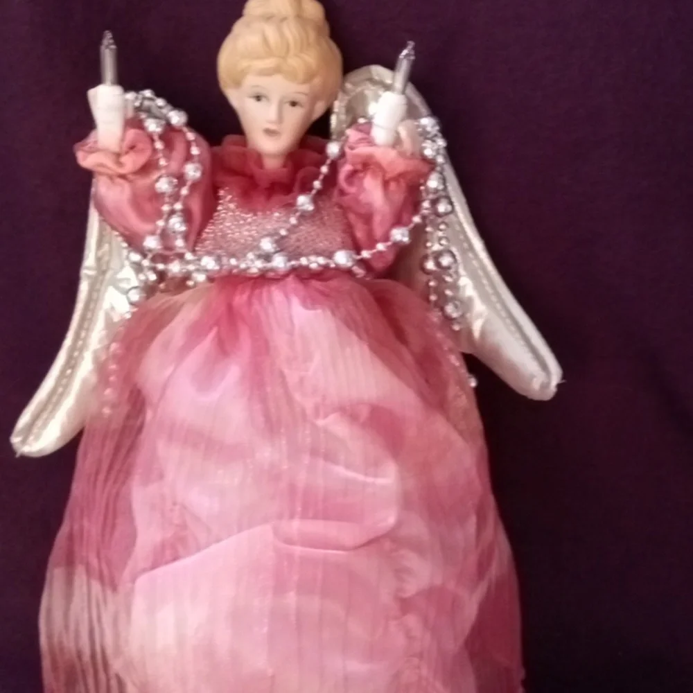 Tree topper lighted angel 10